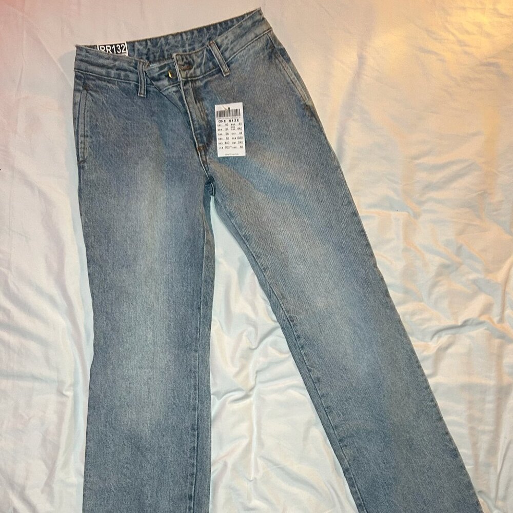 Brandy Melville Iconic Low-Rise Jeans